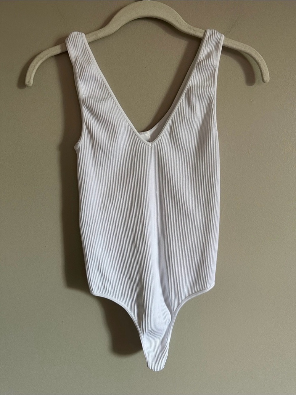 NWT White ribbed bodysuit - Picture 7 of 7